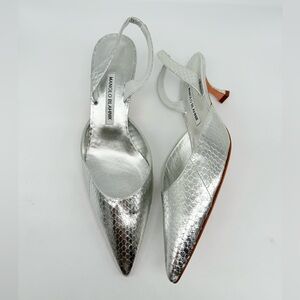 Manolo Blahnik Metallic  silver Snakeskin Carolyne 50mm slingback pumps EU 41